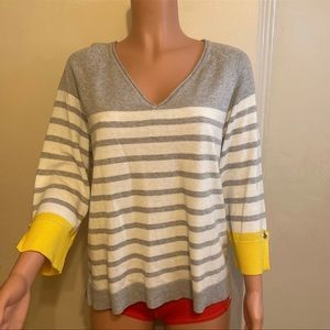 Hannah v-neck casual sweater